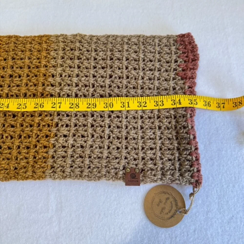 HANDMADE Crochet V-Stitch Infinity Scarf NWT One of a Kind - Picture 12 of 14